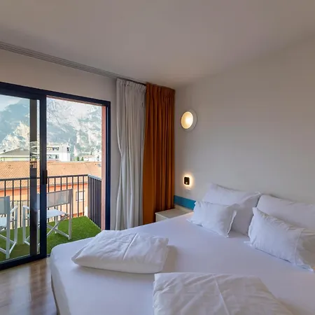 Hotel Hi 3*