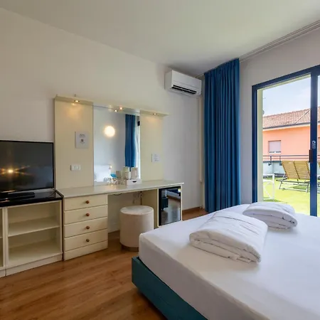 Hotel Hi Riva del Garda