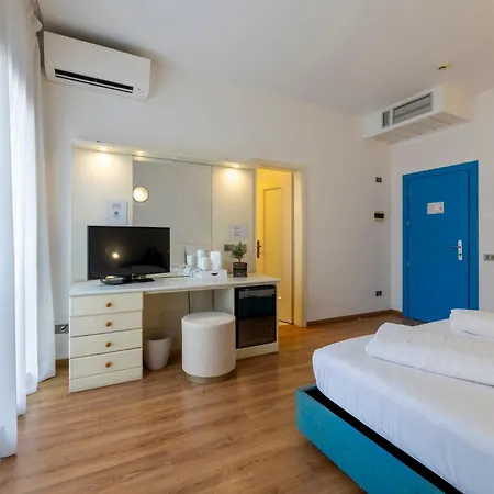 Hi 3* Riva del Garda